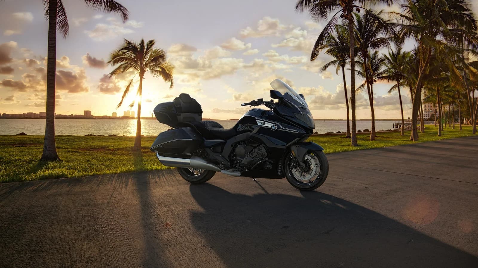 BMW K 1600 Grand America — Standard — 2018–2026