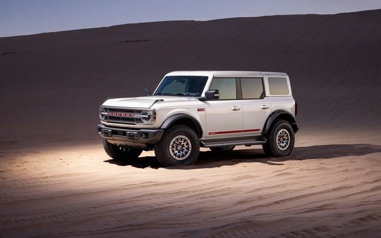 Ford Bronco 6th gen Everglades — 2022–