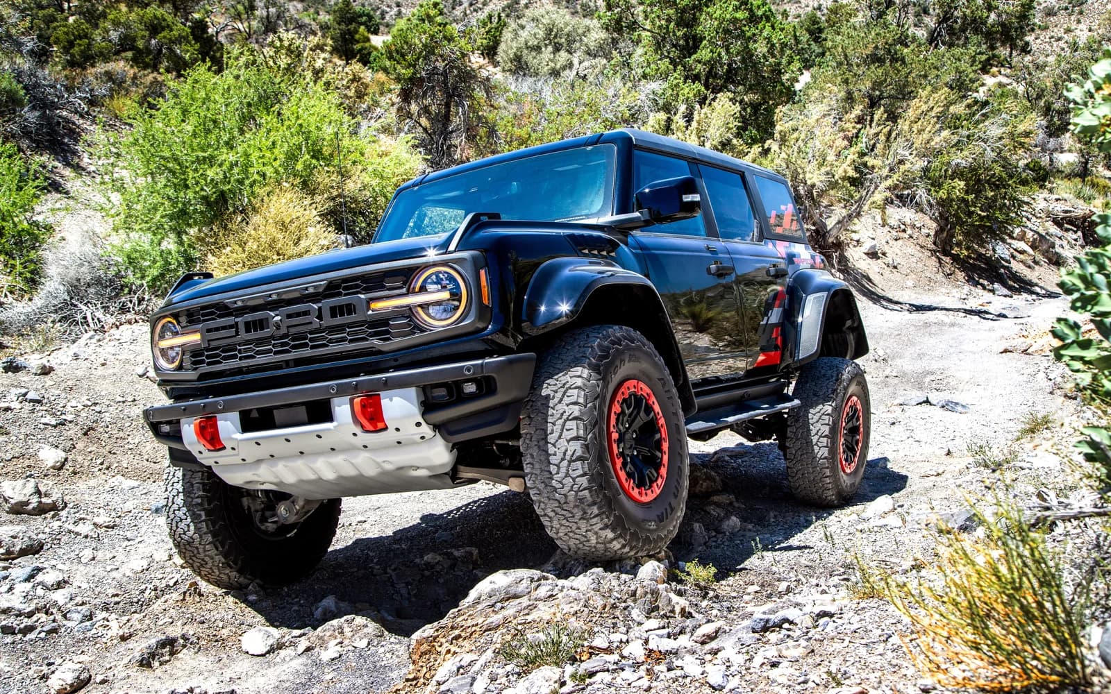 Ford Bronco 6th gen Raptor — 2022–