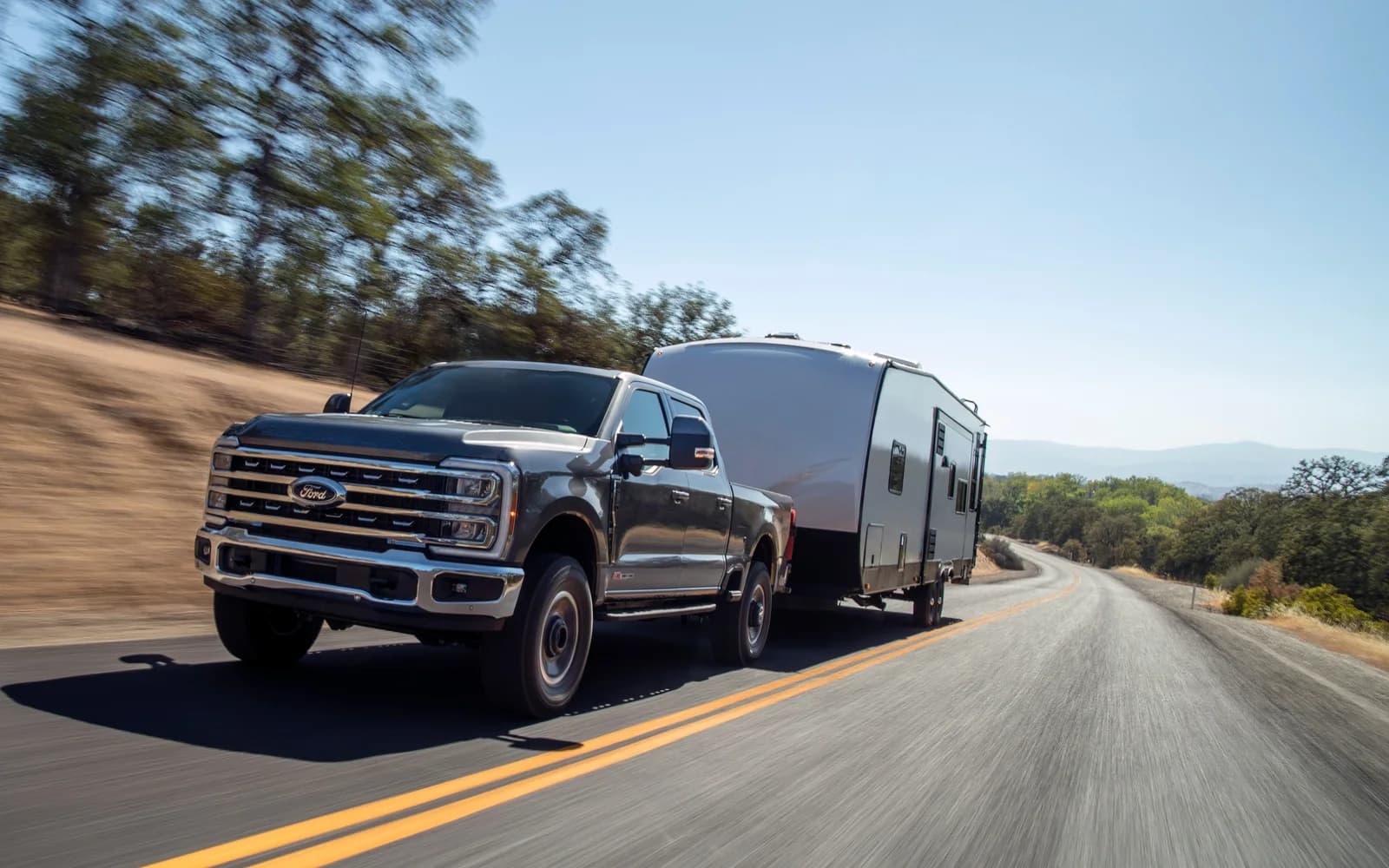 Ford F-450 Super Duty 5th gen XL/XLT/Lariat/King Ranch/Platinum 4x4 — 2023–