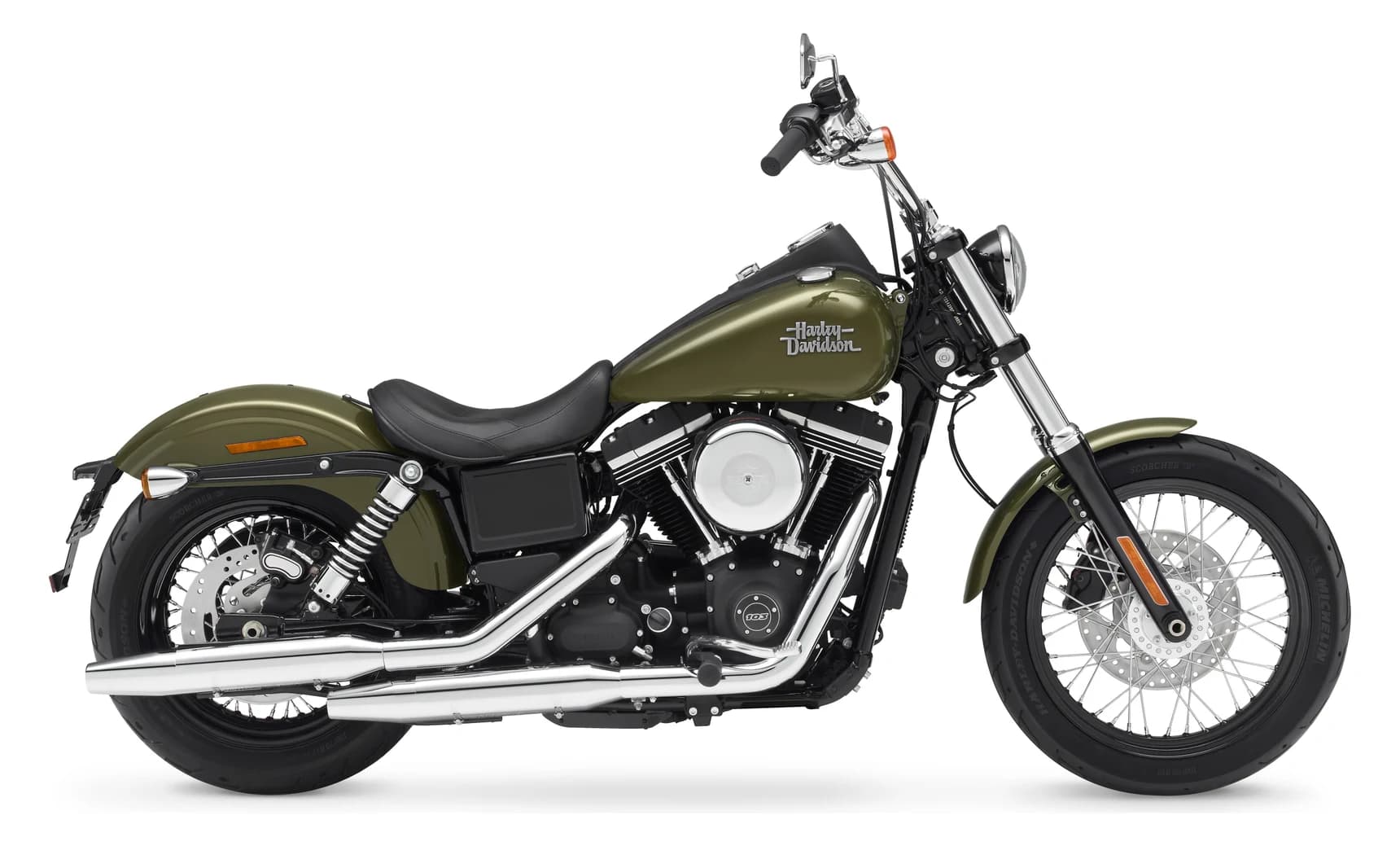 Harley-Davidson Street Bob — Black steel laced wheels — 2007–2026