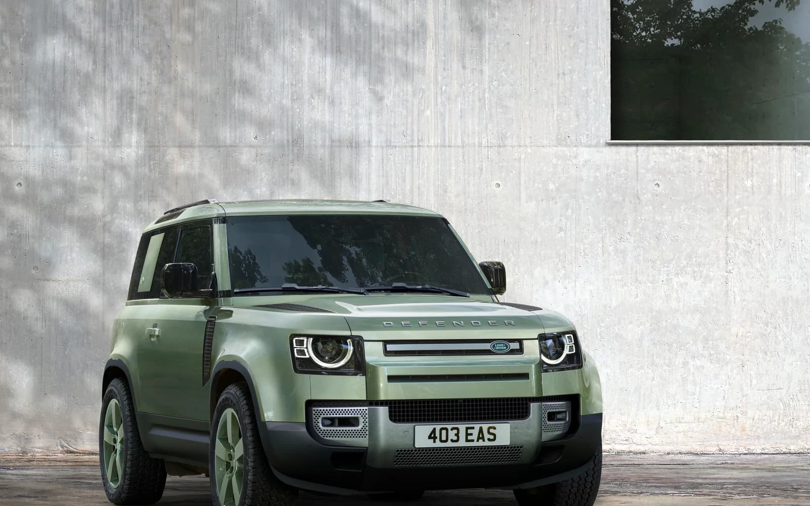 Land Rover Defender 90 (L663) S / X-Dynamic / X / V8 — 2020–