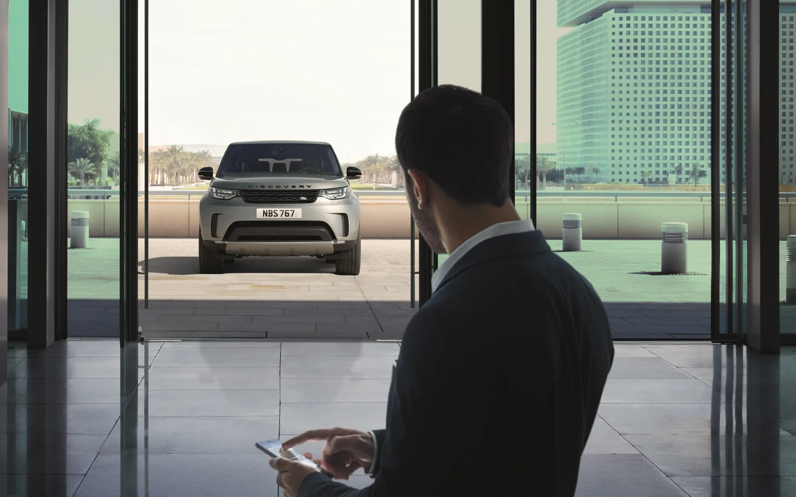 Land Rover Discovery (L462, Disco 5) S / SE / HSE / Metropolitan — 2017–