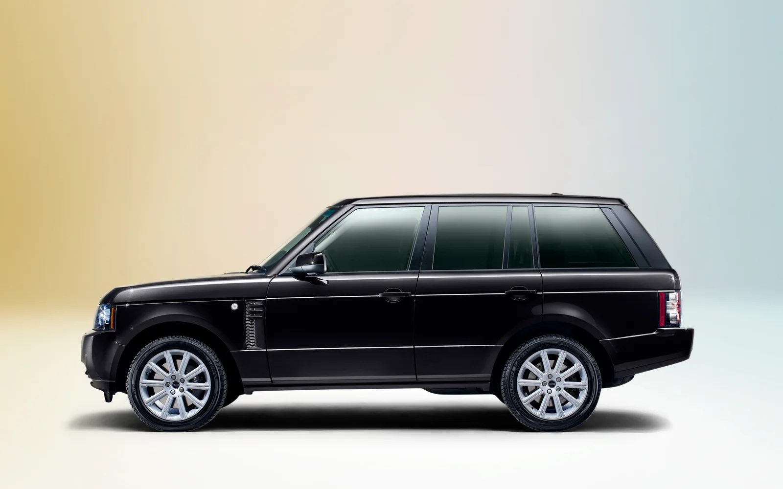 Land Rover Range Rover (L322) HSE / Vogue / Autobiography — 2002–2012