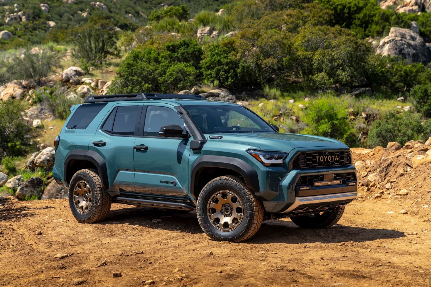 Toyota 4Runner 6th gen (SR5/TRD Off-Road/TRD Pro/Trailhunter) — 2025–