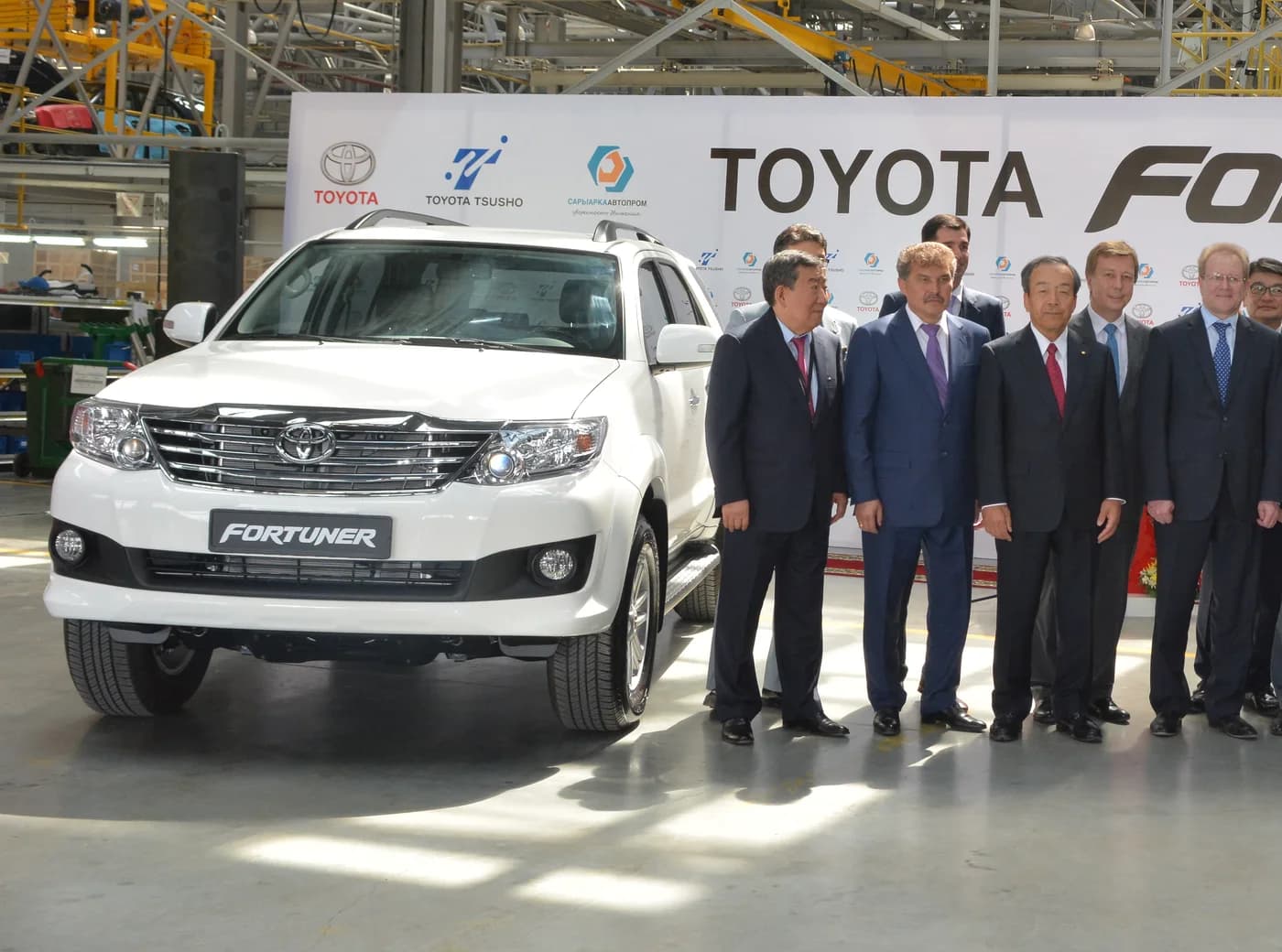 Toyota Fortuner 1st gen (GX/GXL/Crusade) — 2005–2015