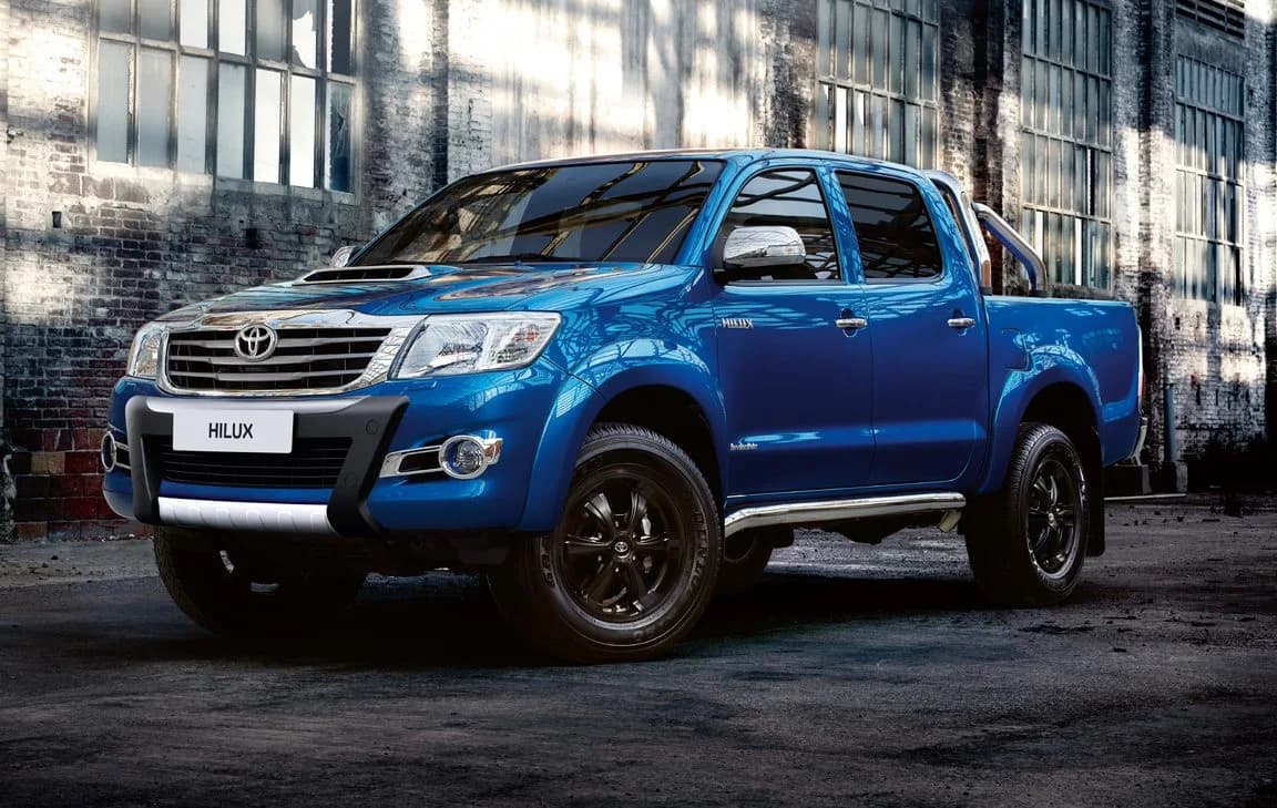 Toyota Hilux 8th gen Invincible — 2016–
