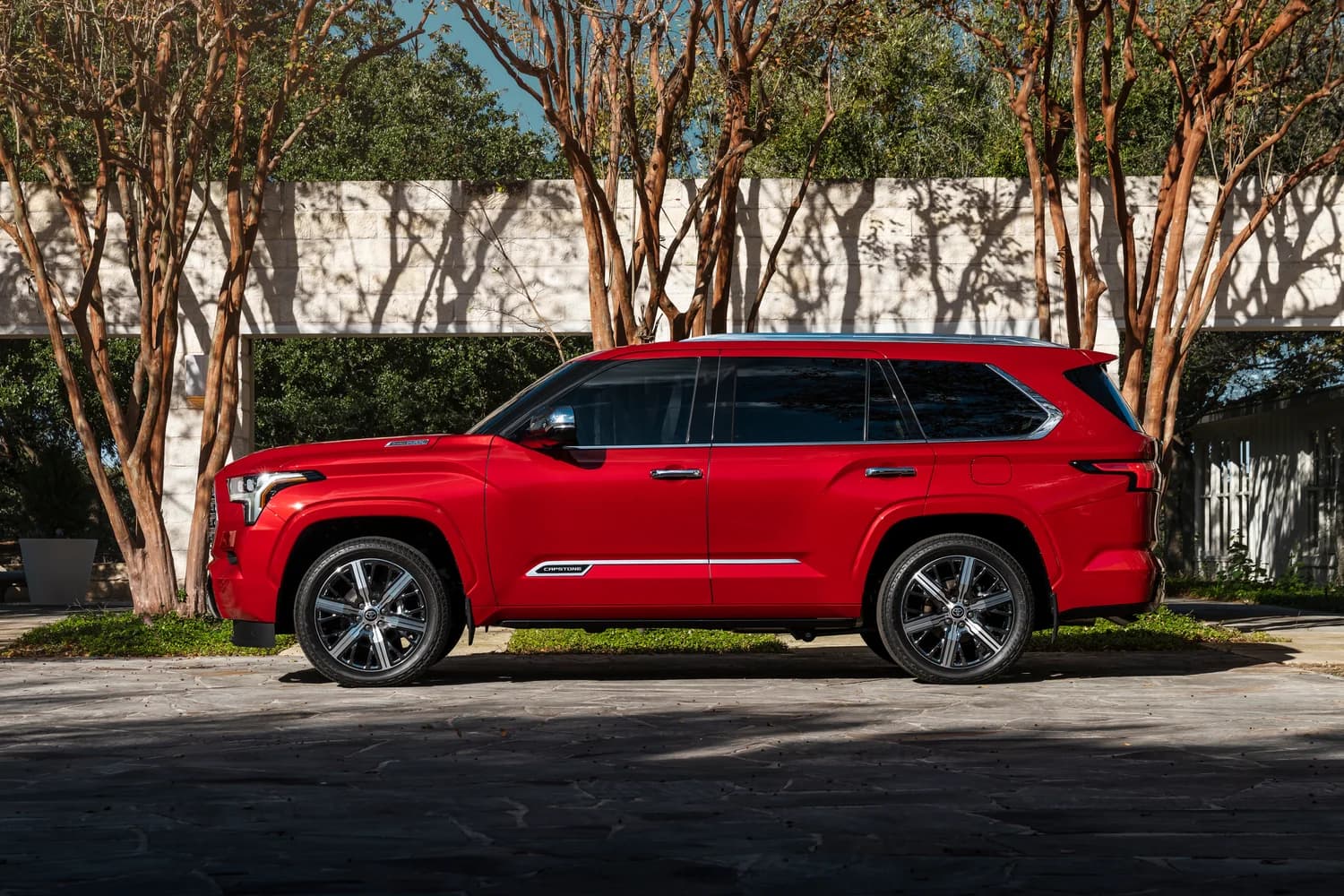 Toyota Sequoia 3rd gen (SR5/Limited/Platinum/TRD Pro/Capstone) — 2023–